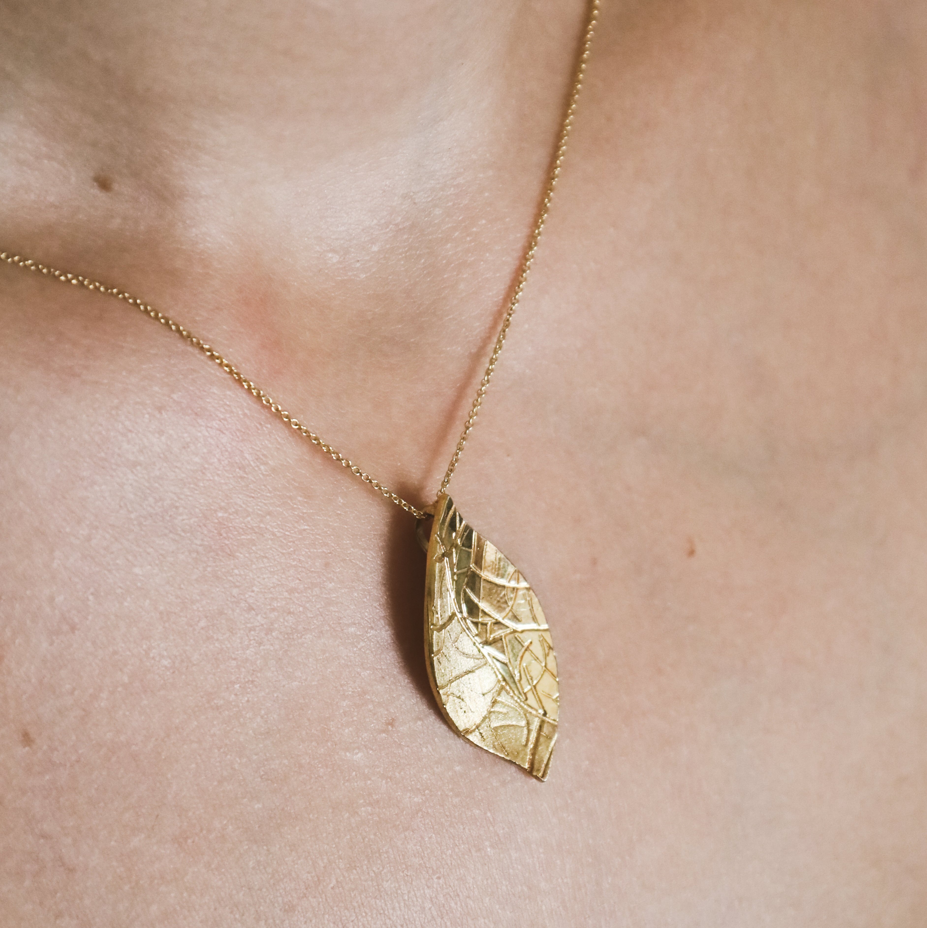 Colar Folha